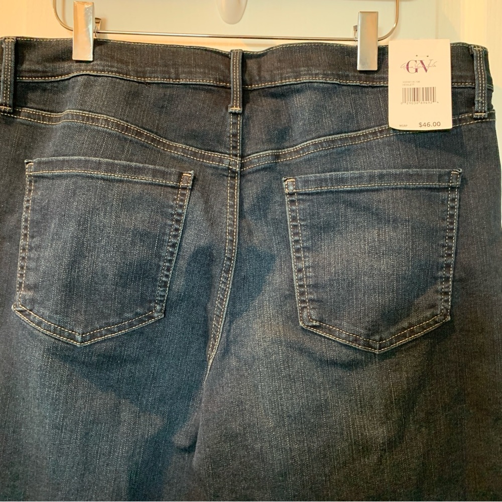 GV GLORIA VANDERBILT Women’s Capri Skimmer Jeans 10 Average NWT - Picture 9 of 13